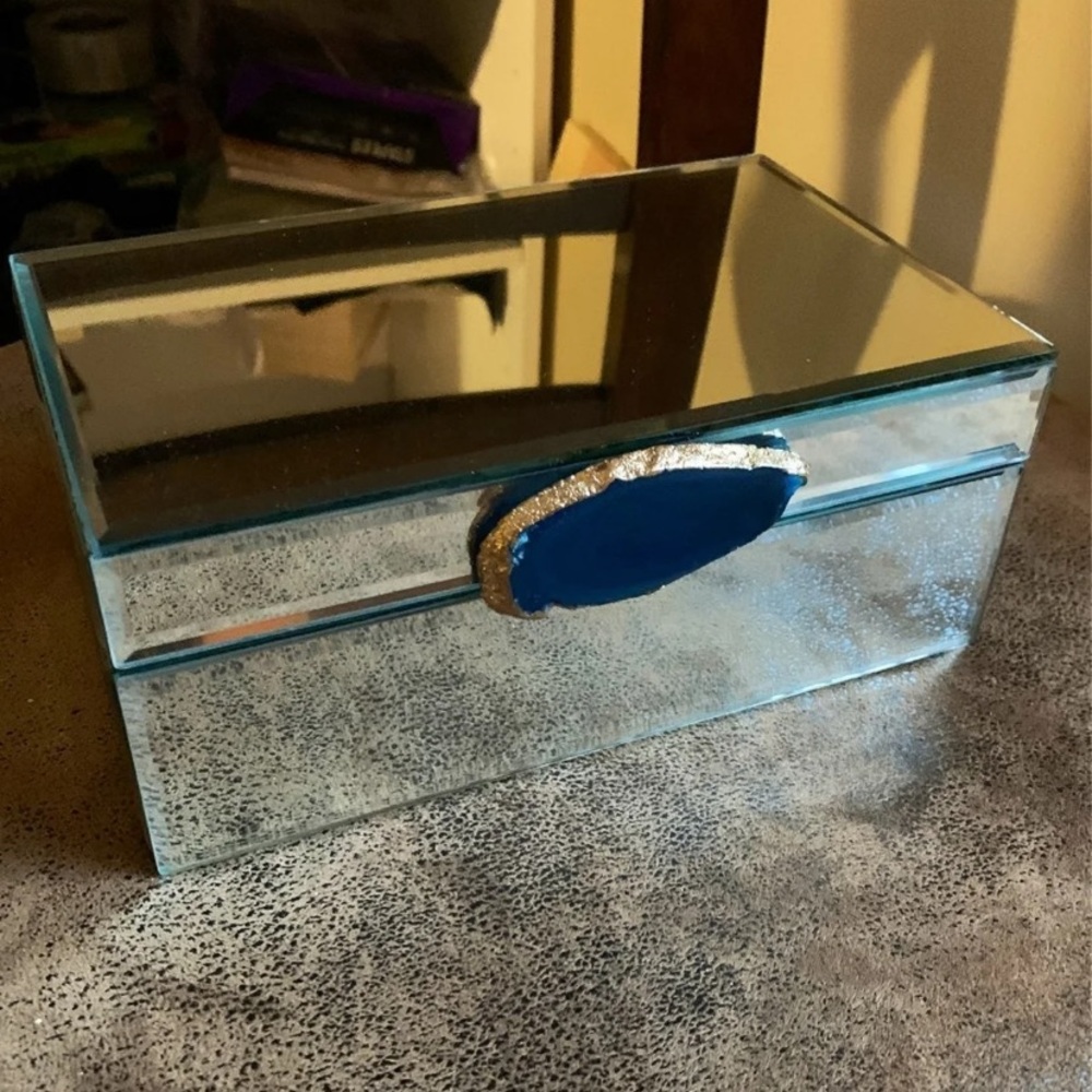 Mirrored Jewelry Box with blue agate slice